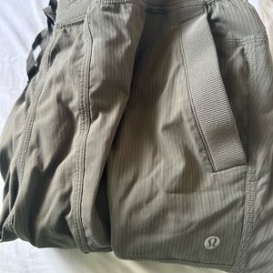 Lululemon mid rise dance studio Cargo ARMY GREEN Pants- size SMALL.